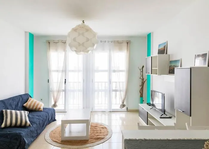 Luna De Lobos: Bright And Cozy In Bristol アパート